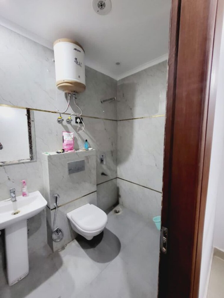 Bathroom, burari 2.5 Bedroom 609 Sq.Ft. Builder Floor In Burari Delhi 9945459