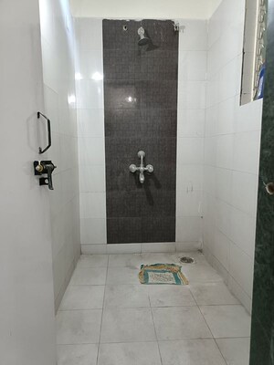Bathroom in 2 BHK Apartment at Vidyanagar – for Rent
