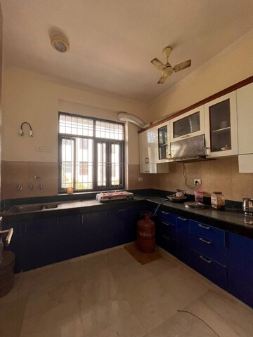 Kitchen in 3 BHK Builder Floor at RWA Apartments Sector 45, Sector 45 – for Rent