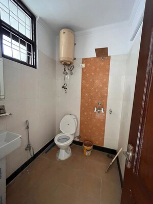 Bathroom in 3 BHK Builder Floor at RWA Apartments Sector 45, Sector 45 – for Rent