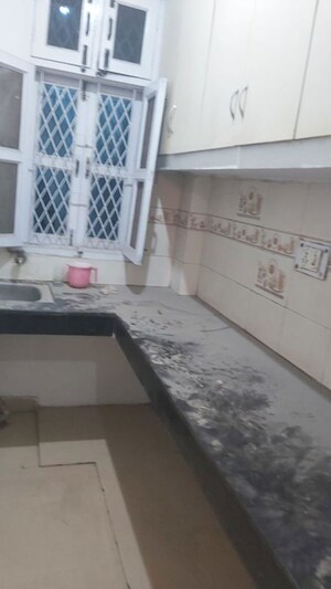 Kitchen in 1.5 BHK Builder Floor at Mayur Vihar – for Rent