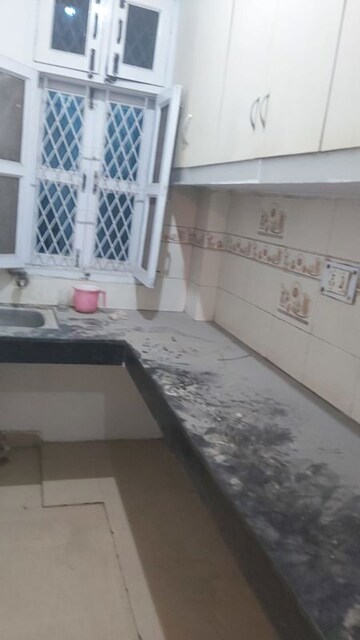 Kitchen in 1.5 BHK Builder Floor at Mayur Vihar – for Rent