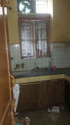 3.5 BHK + Study Room Apartment For Sale in Mayur Vihar