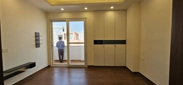 Room in 3 BHK Builder Floor at RWA Apartments Sector 45, Sector 45 – for Rent