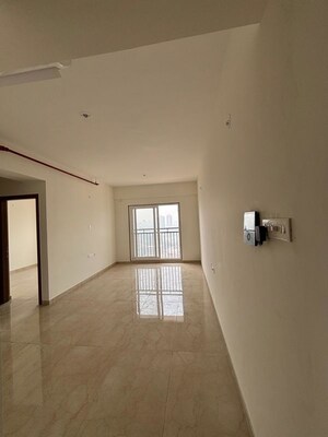 Bedroom in 3 BHK Apartment at Dosti Eastern Bay Phase 1, Wadala – for Rent