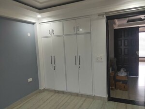 Building Lobby in 3 BHK Apartment at M3M Atrium, Sector 57 – for Rent