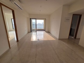 Room in 3 BHK Apartment at Lodha Bellagio, Powai – for Rent