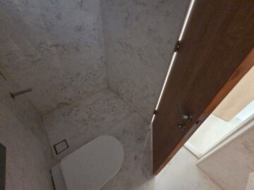 Furnished Amenities in 3 BHK Apartment at Lodha Bellagio, Powai – for Rent