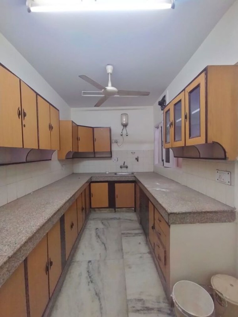 Kitchen, greater kailash i 2 Bedroom 200 Sq.Yd. Apartment In Greater Kailash I Delhi 9945958