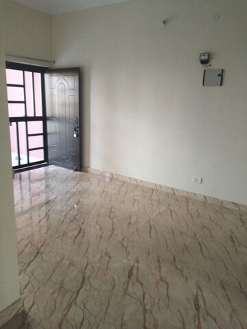 Room in 2 BHK Independent House at Banjarawala – for Rent