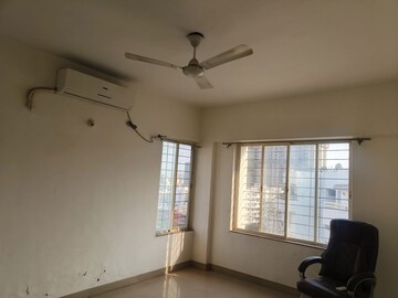 Room in 3 BHK Apartment at Manav Silver Skyscapes, Wakad – for Rent