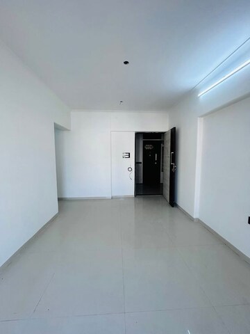 Room in 1 BHK Apartment at Andheri West – for Rent