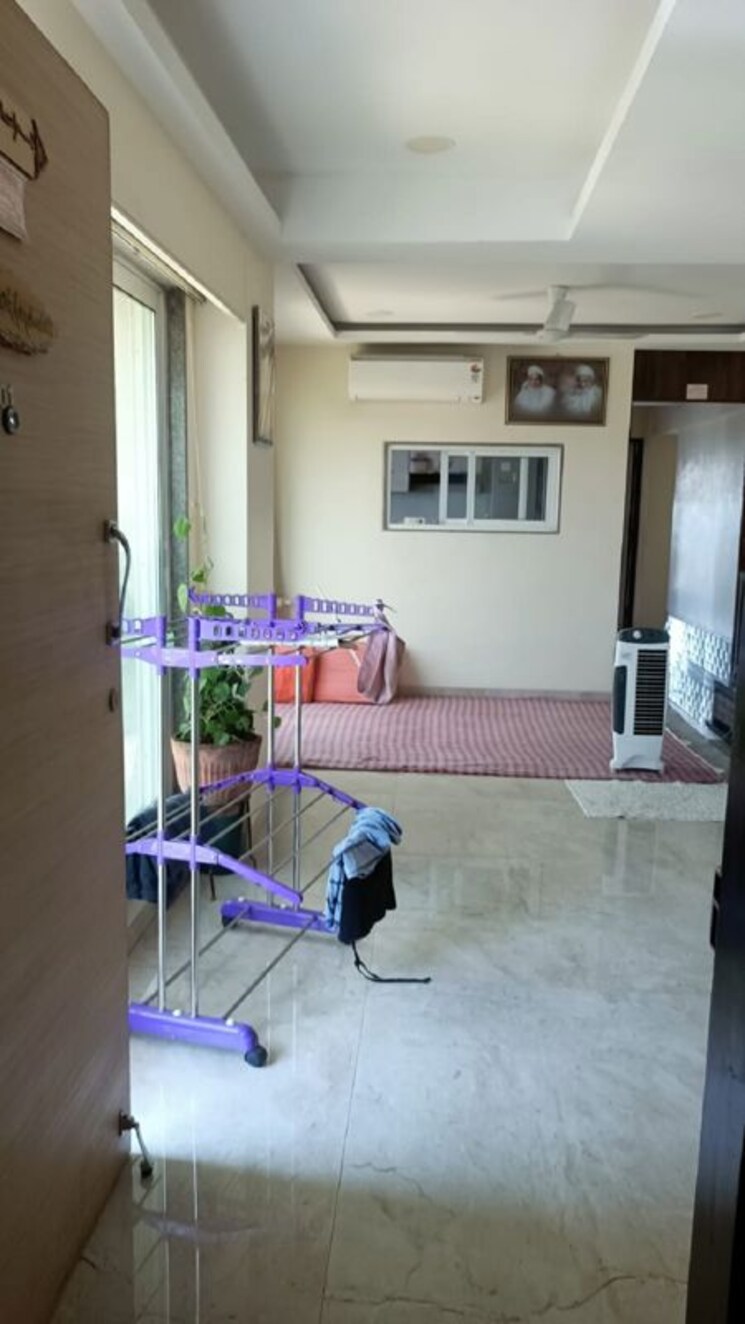 Living Room, bandra west 2 Bedroom 700 Sq.Ft. Apartment In Bandra West Mumbai 9946010