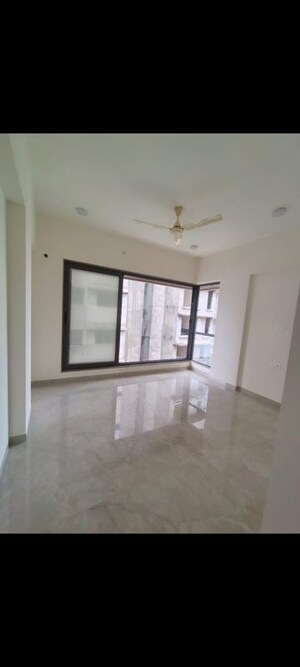 Room in 3 BHK Apartment at Shantinath Darshan CHS Dahisar, Dahisar East – for Rent