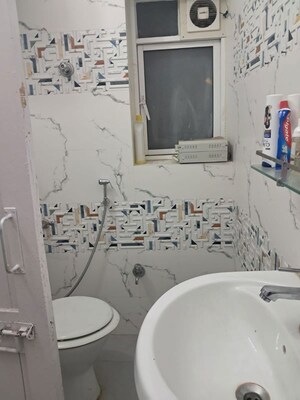 Team Area in 1 RK Builder Floor at Hauz Khas – for Rent