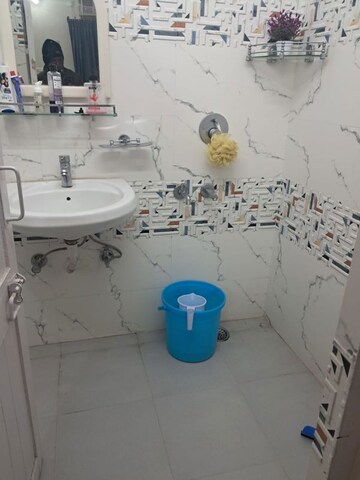 Bathroom in 1 RK Builder Floor at Hauz Khas – for Rent