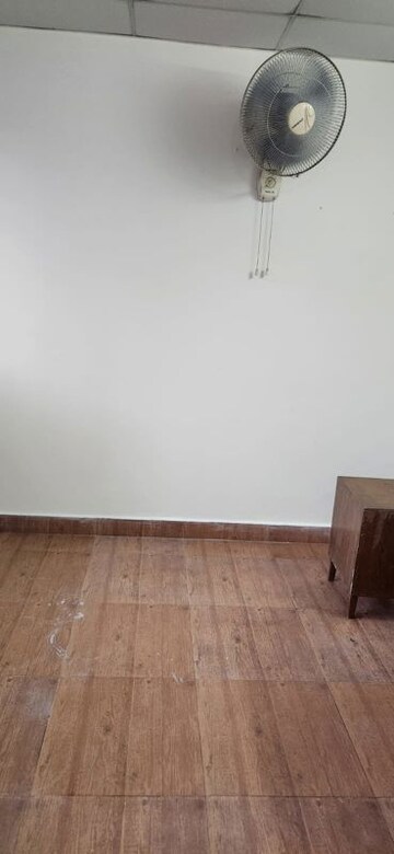 Room in 2 BHK Apartment at Alaknanda – for Rent