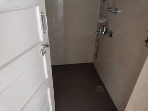 Bathroom in 2 BHK Builder Floor at Safdarjung Development Area – for Rent