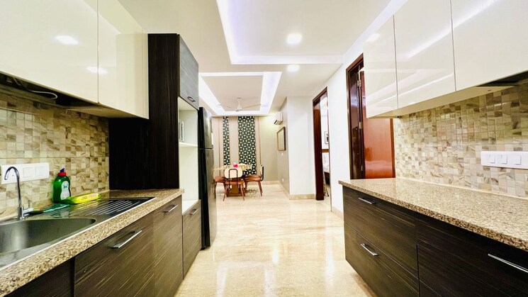 Living Room, green park 4 Bedroom 311 Sq.Yd. Builder Floor In Green Park Delhi 9946110