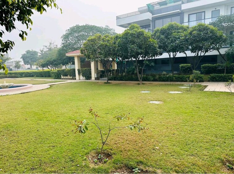 Garden, dlf-gardencity-enclave  179 Sq.Yd. Plot In Sector 93 Gurgaon 9946113