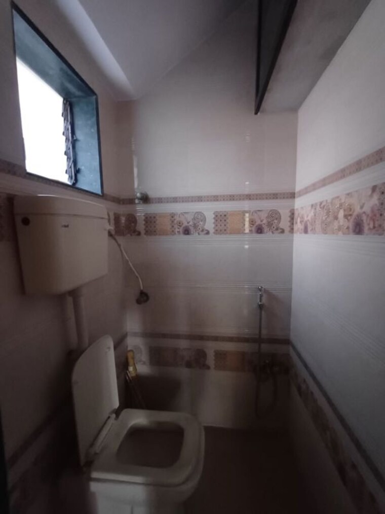 Bathroom, runwal-plaza 1 Bedroom 450 Sq.Ft. Apartment In Vartak Nagar Thane 9946116