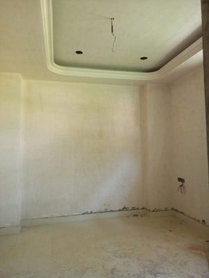 Room in 3 BHK Builder Floor at Sector 73 – for Sale