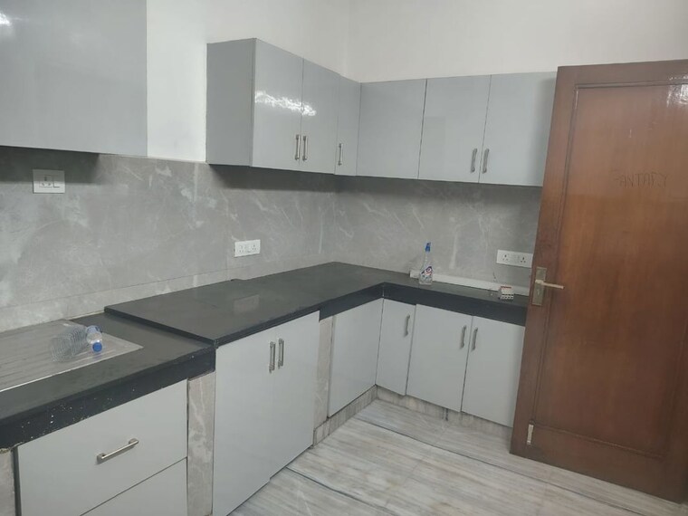 Kitchen, hauz khas 2 Bedroom 1100 Sq.Ft. Builder Floor In Hauz Khas Delhi 9946129