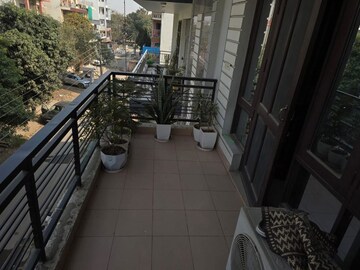 Balcony in 2 BHK Builder Floor at Sector 47 – for Rent