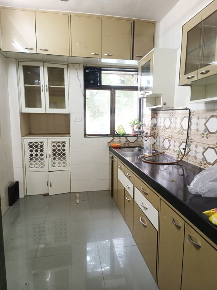 Kitchen, chetwani-swastik-garden 2 Bedroom 700 Sq.Ft. Apartment In Pokhran Road No Two Thane 9946140
