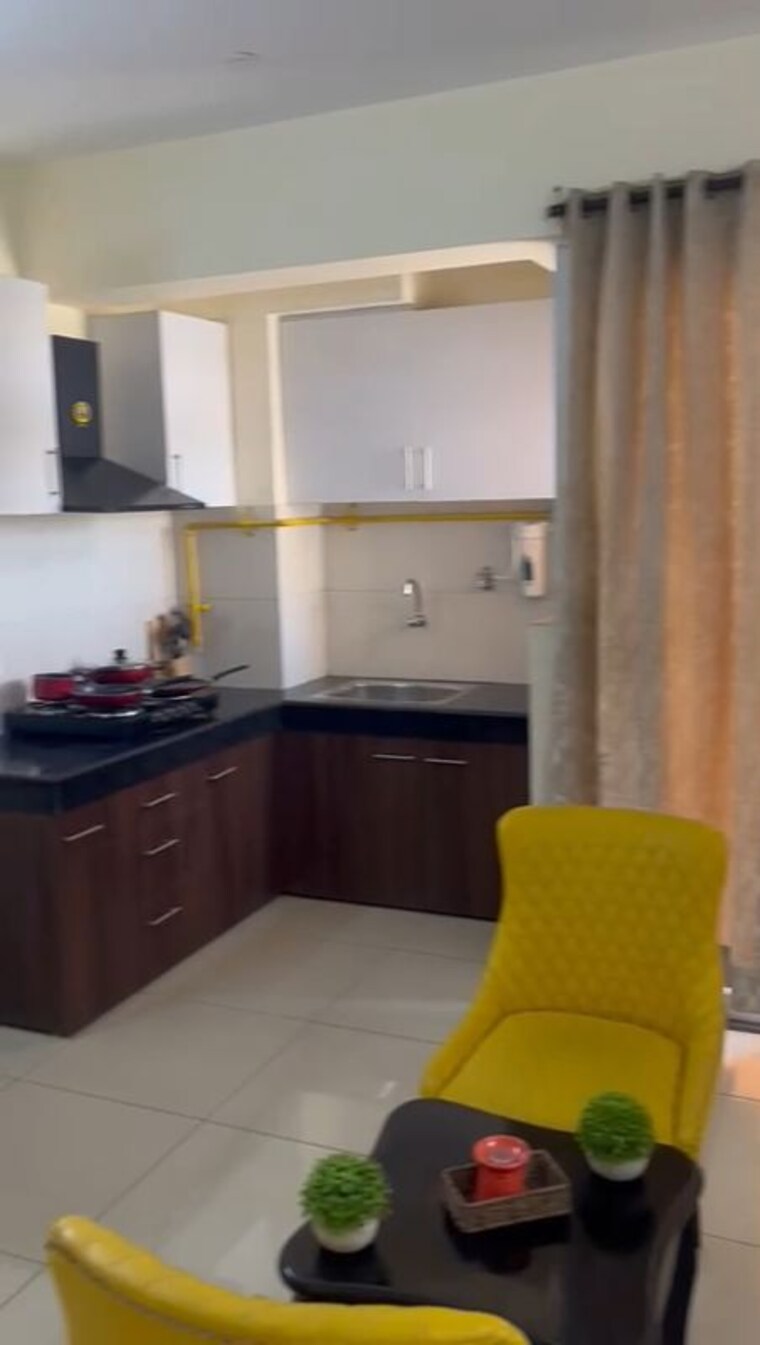 Kitchen, wave-dream-homes 1 Bedroom 578 Sq.Ft. Apartment In Wave City Ghaziabad 9946158