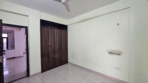 Room in 3 BHK Apartment at MD Leafstone Apartments, Patiala Road – for Sale