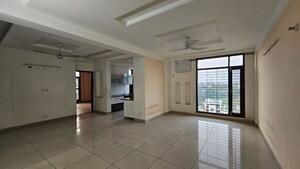 Room in 3 BHK Apartment at MD Leafstone Apartments, Patiala Road – for Sale