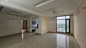 Room in 3 BHK Apartment at MD Leafstone Apartments, Patiala Road – for Sale