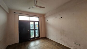Room in 3 BHK Apartment at MD Leafstone Apartments, Patiala Road – for Sale