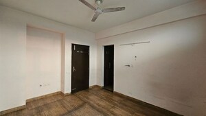 Room in 3 BHK Apartment at MD Leafstone Apartments, Patiala Road – for Sale