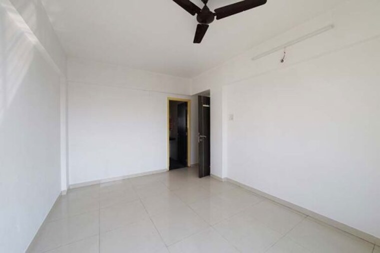 Room, deepa-chs-aundh 1 Bedroom 560 Sq.Ft. Apartment In Aundh Pune 9946175