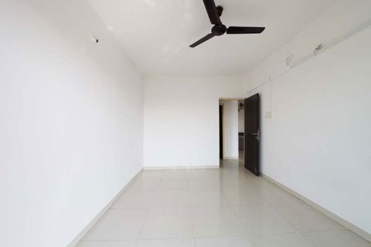 Room, deepa-chs-aundh 1 Bedroom 560 Sq.Ft. Apartment In Aundh Pune 9946175