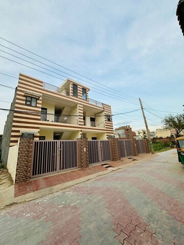 6 BHK Independent House – Exterior View View at Patiala Road - for Sale