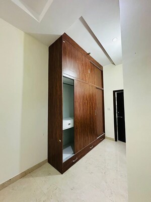 Room in 6 BHK Independent House at Patiala Road – for Sale