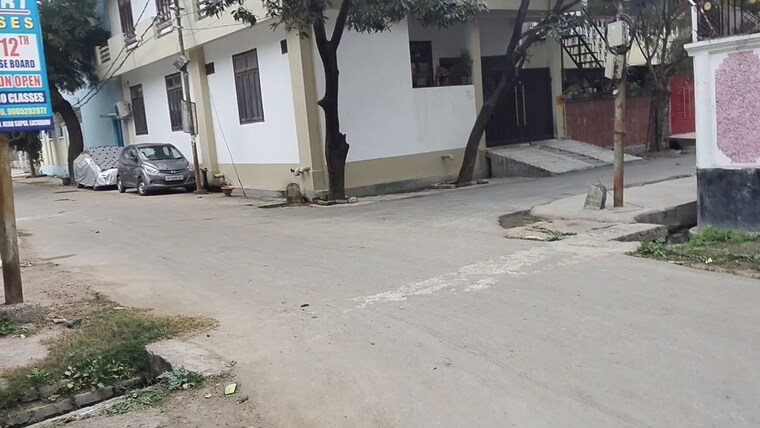 Exterior View, haibat mau mawaiya  1937 Sq.Ft. Plot In Haibat Mau Mawaiya Lucknow 9946197