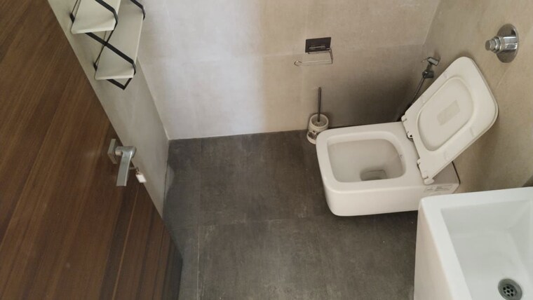 Attached Bathroom, dynamix-woodlands-apartment 4 Bedroom 3000 Sq.Ft. Apartment In Malad East Mumbai 9946206