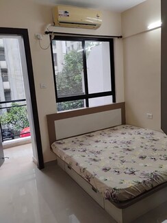 2 BHK Apartment For Rent in Raheja Gardens