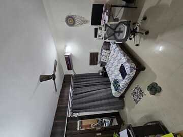 Master Bedroom in 2 BHK Apartment at Ratan Prestige, Kharadi – for Sale