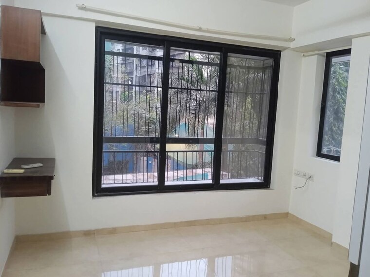 Room, satellite-royale 1 Bedroom 700 Sq.Ft. Apartment In Goregaon East Mumbai 9946232