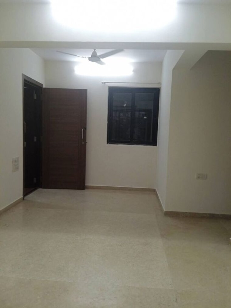 Room, satellite-royale 1 Bedroom 700 Sq.Ft. Apartment In Goregaon East Mumbai 9946232