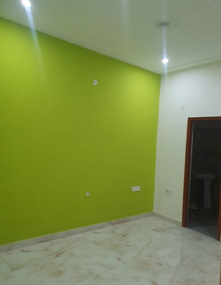Room, vijay nagar 3 Bedroom 1000 Sq.Ft. Independent House In Vijay Nagar Lucknow 9946235
