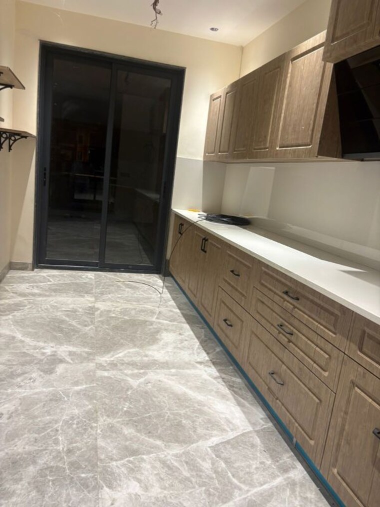 Balcony, green fields colony 4 Bedroom 2400 Sq.Ft. Builder Floor In Green Fields Colony Faridabad 9946247