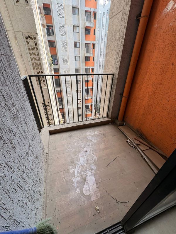 2 BHK + Pooja Room,Servant Room 734 Sq.Ft. Apartment in Lodha Palava City Lakeshore Greens
