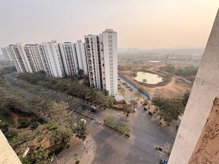 Exterior View, lodha-palava-city-lakeshore-greens 1 Bedroom 504 Sq.Ft. Apartment In Dombivli East Thane 9946272
