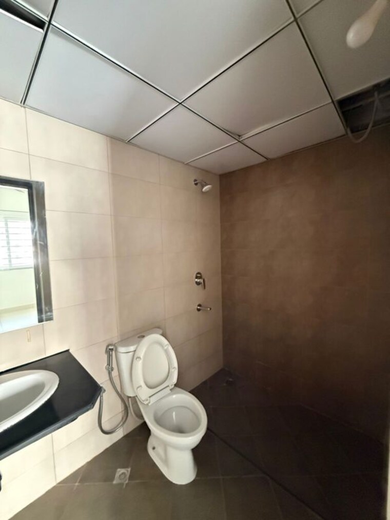 Bathroom, provident-park-square 2 Bedroom 907 Sq.Ft. Apartment In Kanakapura Road Bangalore 9946277